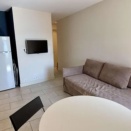 Apartment En Centre Historique - 2 Couchages A - Fr-1-225-656